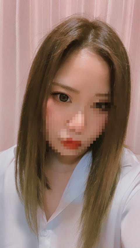 おはよ！
かなです🫶

今日も15:00～20:00
出勤します🥰✨

まだ空きあるから
連絡待ってます❤️