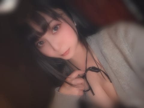 3/11(水)12:00-20:00

本日もおります☺️

この前、真夜中に警察が来るくらいの
騒音で起こされてから
