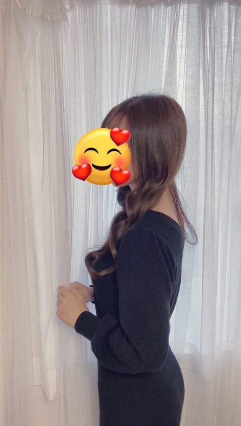 こんにちは✨本日恵比寿ルームにいます😊このあと予約枠空いてますので、ぜひよろしくお願いします❣️
前回はXを更新する時間