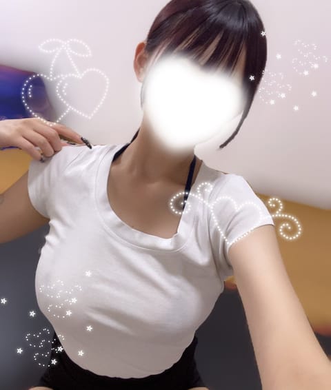本日20:30-5:00で秋葉原です🐰🌟
あいにくの雨ですが、一緒に過ごしましょう꜀(  ꜆-ω-)꜆🩷