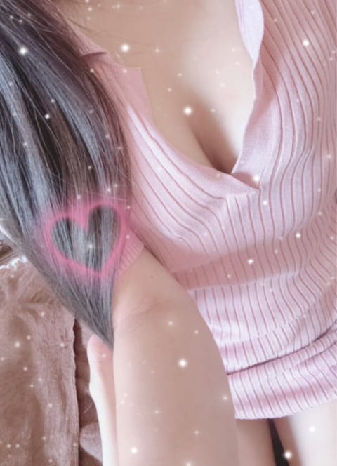 出勤してます☺️💕

スタートからのご予約ありがとうございました💖
ゆいなちゃん指名して良かったっておっしゃっていただい
