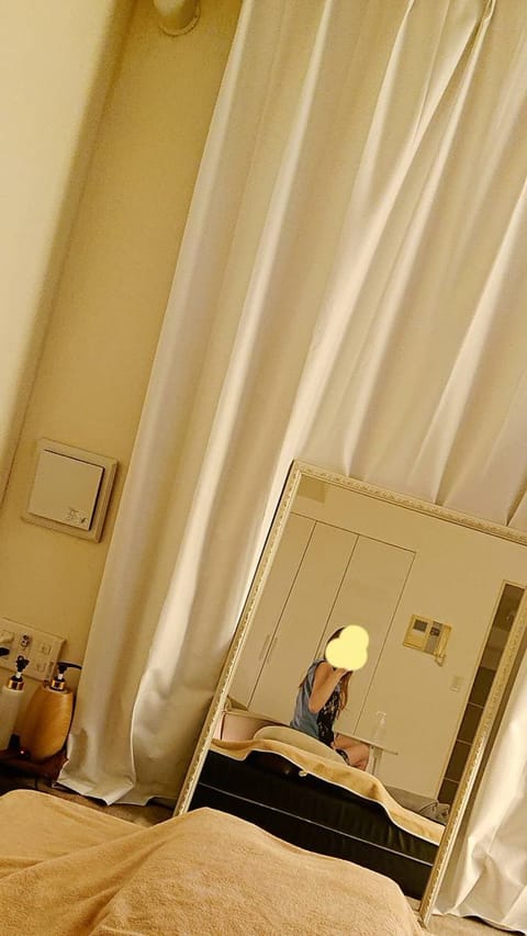 こんばんは。
荻窪南口roomにいます。
是非いらしてください✨