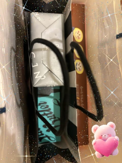 昨日もありがとうございました✨
本指名のお兄さんの予約で埋まって嬉しかったです❤️😍

ケーキとお土産ありがとう🍰
ちい