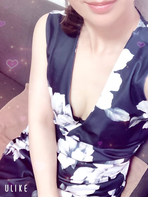 こんにちは😃🌸
本日18:30から金山に出勤します。
22:30までとなりますのでお早めのご予約お待ちしております😊✨