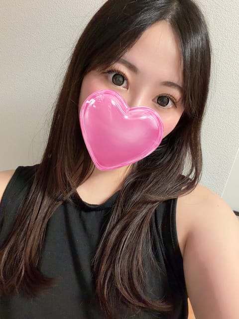 本日もお待ちしています🦋

今日はまた天気が不安定ですが涼しくて良い週末の気分ですね💕

年中26℃くらいがいいです😂✨
