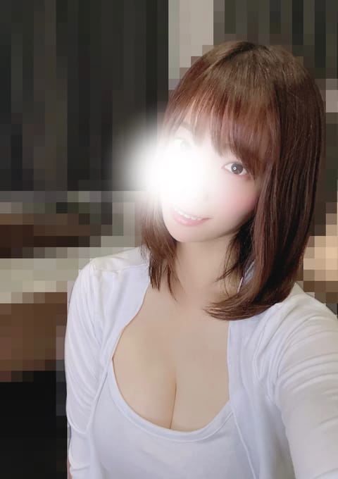 こんばんぴ🐥💛
明日はfortuna出勤です🥳

今週のfortuna出勤は
6/9(火)12時-18時
6/11(木)