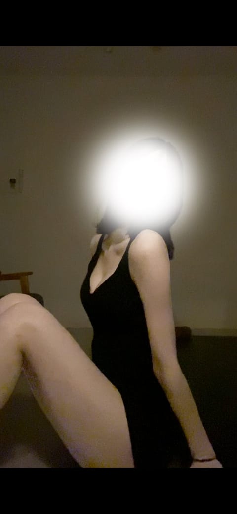 お久しぶりです！
今週は🕯️22日…🕰️11:00〜16:00
           🕯️23日…🕰️11:00〜16: