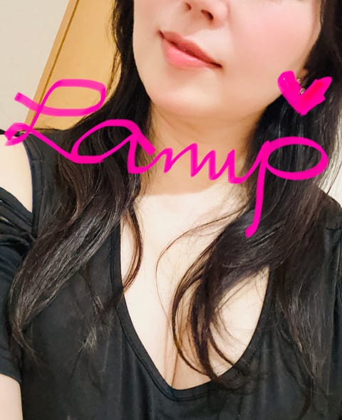 昨日もご来店ありがとうございました😊
久々に思い出してくれて
嬉しいですよ〜

お客様の居ない時
お喋り笑い
リフレッシ