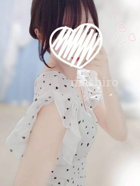 お部屋の断捨離✨少しずつ進めてるよ🧹
　
​使ってなくても可愛かったり
勿体なくて放置してたモノたちも

今回は心を鬼に