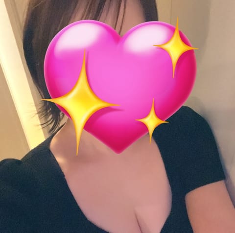 出勤しました🌸
肌寒い金曜ですがお待ちしてます🤲