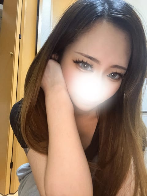 おはようございます☀️

本日も立川roomで25:00まで
お待ちしております🌟

今日は暑すぎてお外出るのしんどかっ