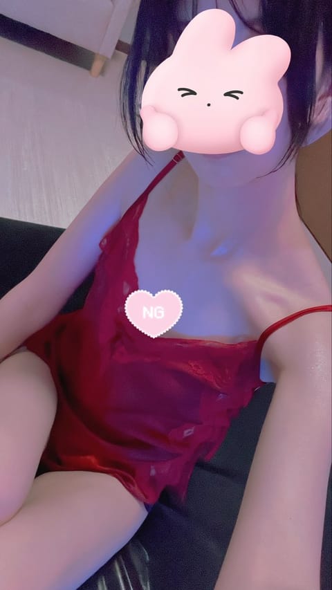 本日出勤してます🩵
1枠ご案内可🙆‍♀️
14時45分まで受付してます！ご来店できる方はぜひ〜！
よろしくお願いします🐰