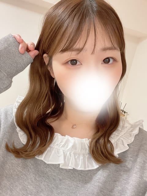 🌸3月の出勤予定です🌸

　12日(木) 11:00-19:30
　13日(金) 11:00-19:30
　14日(土)