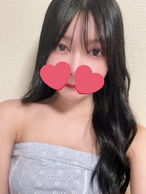 明日11時-17時
新宿御苑ルームにて出勤します💁‍♀️💕

お盆終わりがだんだん近づいて
しょぼーんってなるけど
まり