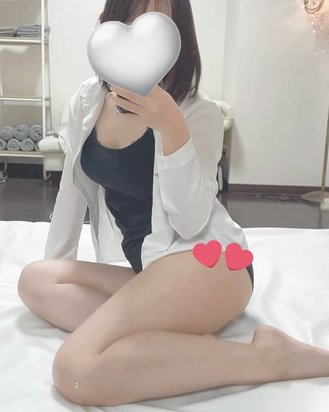 昨日は肌寒い中、来てくれたお兄様方ありがとうございます^ᴗ ᴗ^♡
次回24日21:30~です🫶🏻お部屋暖かくして待って