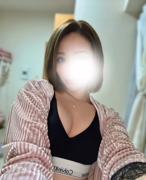 まつ毛がつよつよなってしまった🙂‍↕️🤍
本日もありがとうございました👋🏽