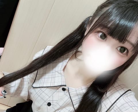 今日からルアナスパでお世話になるありすです❣️

１５日〜１７日います🙋‍♀️

本日さっそくご予約してくれたお兄さんた