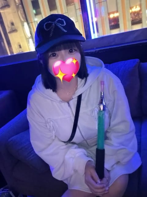 めちゃくちゃ急遽本日池袋19時30分〜5時までいます❣️
池袋初なので今日会えるお兄さんちょーうラッキーだよ🌟まってます