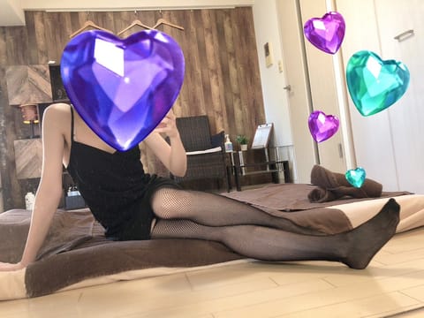 おはようございますー☀️
今日15時まで出勤です◎

こんな寒すぎる日はあったかいお部屋でのんびり癒されませんか〜？？💓