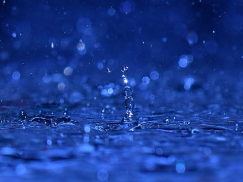 最近、雨が多い(´・ω・｀)☔️

雨音聴きながら眠るの好き🌧️💟
落ちつきます✨