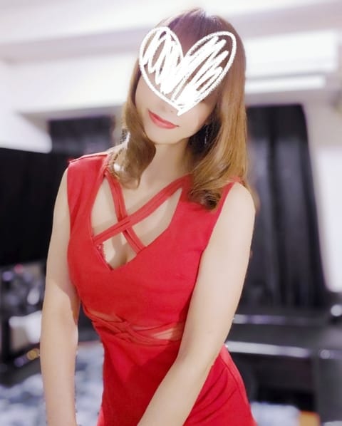 こんばんは😊✨
今週のシフトをお知らせ致します❣

1/18(火) 13時～21時
  🖤浦和西口SP 🖤

先週もお越