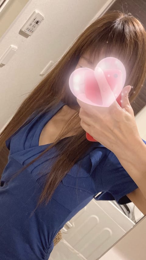 暑いですね😵💦
皆様　体調にはお気をつけて
お過ごし下さいね💦

只今　ミセスの子守唄は
夏のイベント中ですよー😍

#