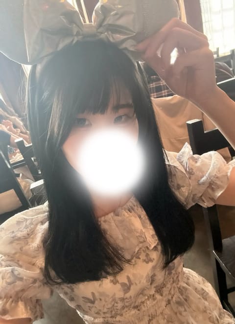 お久しぶりです！

出勤しました🫧🎀
先日ディズニーに行ってきました〜！
とっても楽しかった😽💞

今日は20時までお待