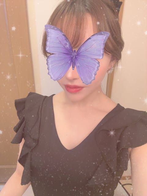 ９日火曜日20:00〜28:00麻布にて初出勤
です✨どうぞ、よろしくお願いします🙇✨