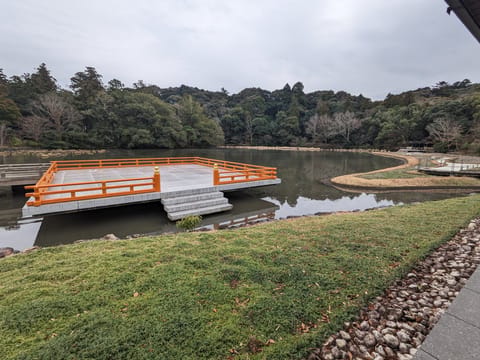 伊勢志摩🦐初詣旅2日目
伊勢神宮　外宮篇
ほんのり雨がぱらつく中、厳粛モードで参拝！！
御守可愛い❤
#三重県　#伊勢市