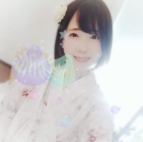 ずっと大好き貴公子様に

皆様で🛍
と、美味しいお菓子をいただきました✨

可愛いお箱を開けたら…

🥚の形のラングドシ