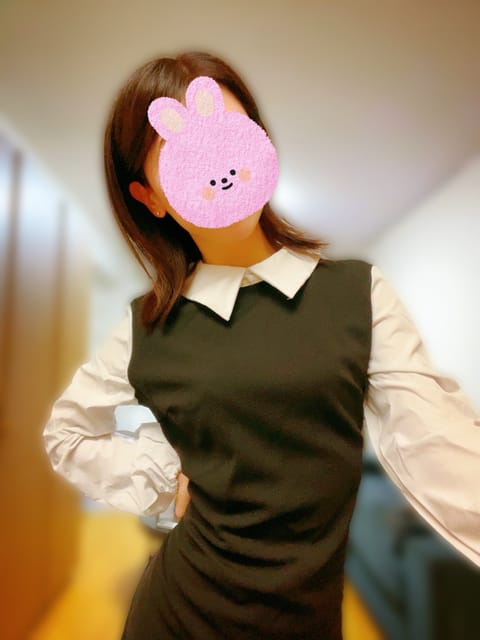出勤のお知らせ🌸

明日、4/4(土)12-18  
神保町にいます

お待ちしております🌿