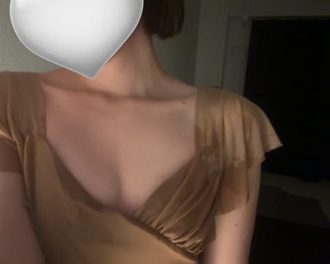 今日も寒いですね~、🥶
体調には気をつけてくださいネ

：25時までいます~♡ ´‐

たっぷりのオイルでマッサージする
