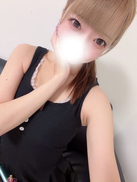 今日も26時まで居ます♩
差し入れも頂いたりして感謝です💞
平日も沢山お待ちしてますよー！！！