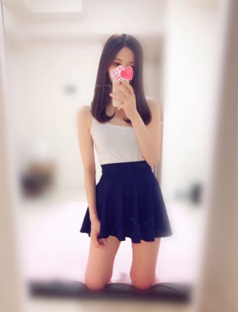 こんにちは💖
昨年の8月に入店してから1年が経ちました🙌🏻✨
いつも会いに来てくださる皆様、Twitterのフォロワー様