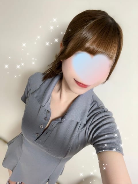 出勤ちゅう(🪄*`˘´*)🪄 (🪄*`˘´*)🪄

今日は久しぶりにとっても綺麗で広くて真っ白なお気に入りのルームを使っ