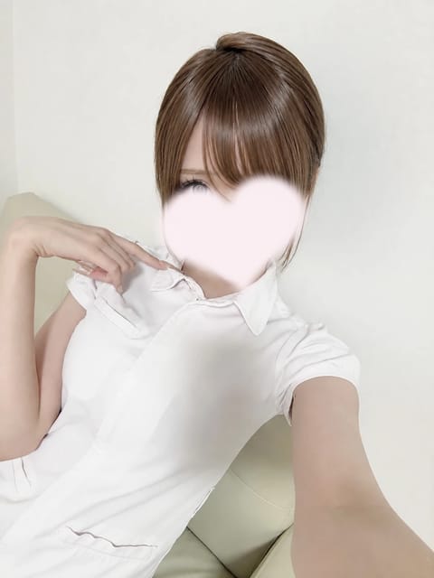 はじめまして、珀です！
本日デビューしました(  ᵒ̴̷͈ωᵒ̴̶̷͈ )

未経験で初出勤ど緊張してますが、
お話する