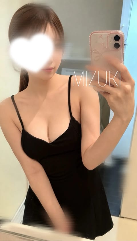 ໒꒱·̩͙⋆‪.*‪

お店のHPの写真すこし変えました,,ᴗ  ̫ ᴗ,,

お部屋でお客さまを待ってる時の雰囲気
ど