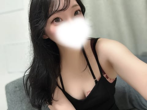 昨日は本指様、ご予約ありがとうございました🙏💕
本日も20時まで秋葉原にいます！！
今のところ次の出勤は1週間後なので
