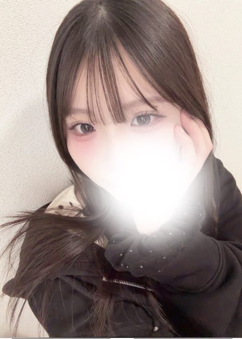 あやです❣️本日15-21でいます‼️
雨降ってて気分⤵️だけど、たくさんお話しできるの楽しみだから元気なれる😻😻

事