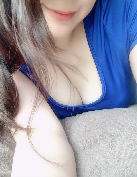 本日17時まで新大阪に居ますよ❣️
是非暖まりに来てね！
ポカポカにします!!
お待ちしてます♪