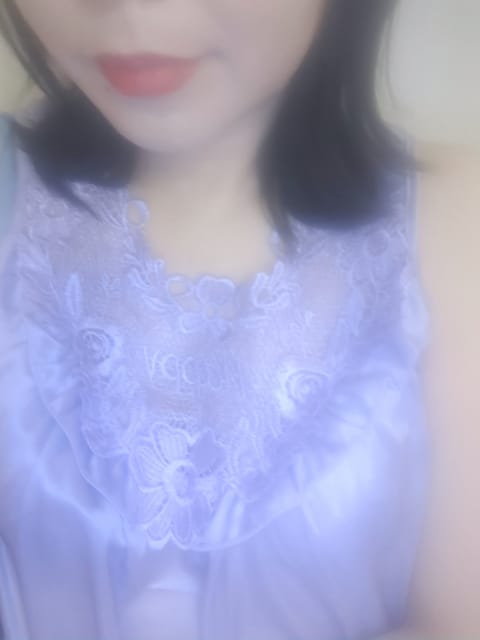 りんです❤
本日桜川ルームにて21時から5時まで出勤してます😊✨️
ご都合がよければ是非会いに来て下さい😊