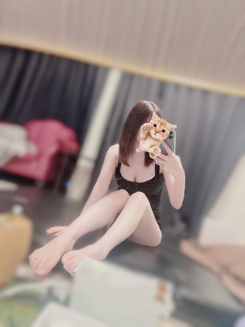 こんにちは〜！
本日も20時までいます！

今日は一段と寒いですね、、、❄️🫠
お部屋暖かくしてお待ちしてます！
一緒に
