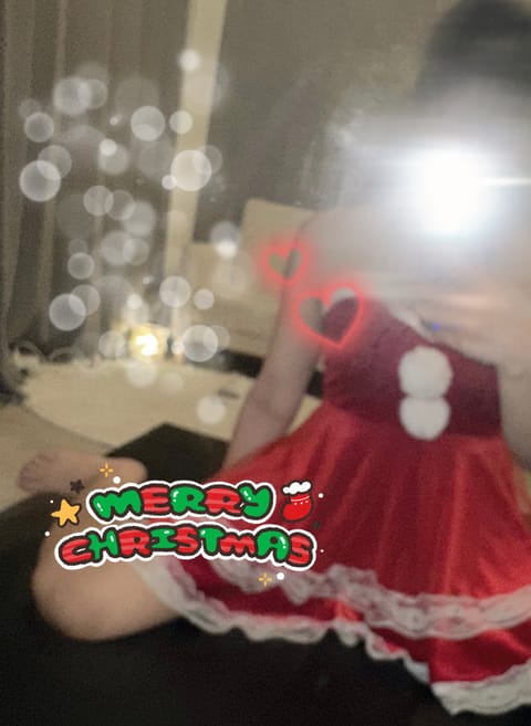 17:30〜予約🉑です💖
お兄さん、ナナのラスト枠奪ってね👼🏻🫧
サンタさん🎅🏼してます！！
.
.
#秋葉原メンエス
