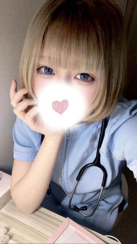 ハロウィンコスプレの時期ですが、
週３、４でナースです😉🏥

最初のお兄さん、
たくさん甘やかせて楽しかった😊💭

本日