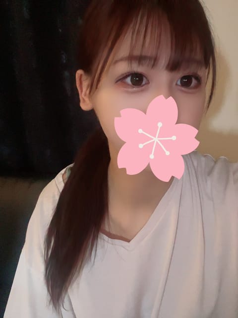 本日もいます🙋‍♀️

🌸14:45～ ご案内🉑！！

最近会えてないお兄様方も待ってるよ🥺