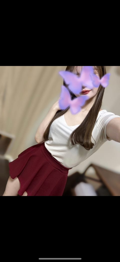 みなさまこんにちは七海です🦋

本日📍13:30〜21:00【立川ルーム】に出勤します‼︎
明日も13:30〜21:00