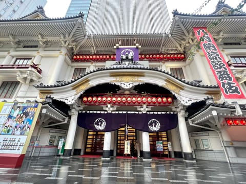 歌舞伎を見に行って来ました👘🏮
シンプルな舞台でしたのでより演者さんを集中して観ていました。
やっぱり坂東玉三郎さんの踊