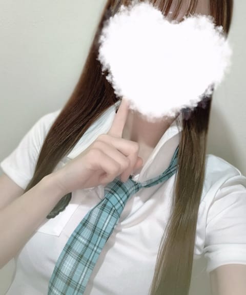 こんばんは🌙
GWみなさまいかがお過ごしでしょうか☺️💖楽しまれてますか？✨
ひよりは最近体調崩しがちなのでたくさん寝て