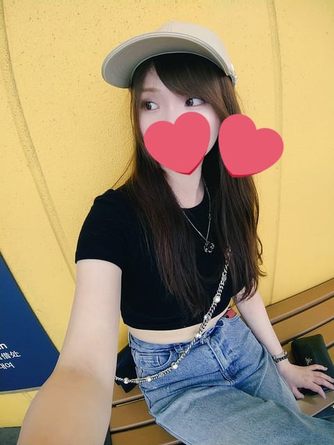 長期でお休み頂いてのんびり旅行中です🥺8月上旬は出勤します❣️どの国に行っても基本的にいろんな人とすぐ仲良くなれちゃうタ