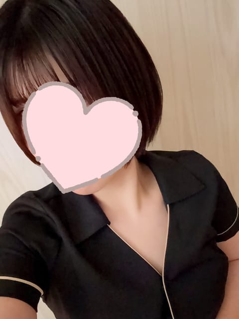 ゲリラ豪雨凄いね💦🌩️
駅出た直後に急に暗くなってビックリしちゃった😳
皆さんは大丈夫でしたか？

素敵な日曜日を〜！
